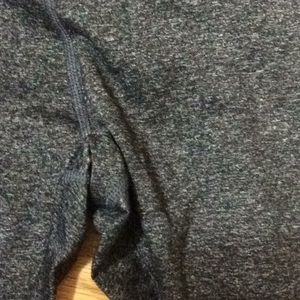 LuLaRoe Jordan work out leggings.